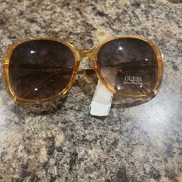 Guess Accessories - Guess sunglasses